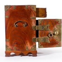 Oriental chest with 4 drawers - Left side, doors, drawers open